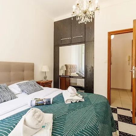 My Casa Durante 14 - Cosy In Town Close Train Station Apartament Nicea